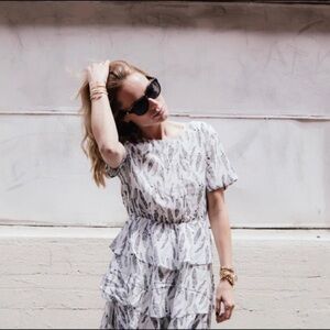 Anine Bing White dress with feather pattern